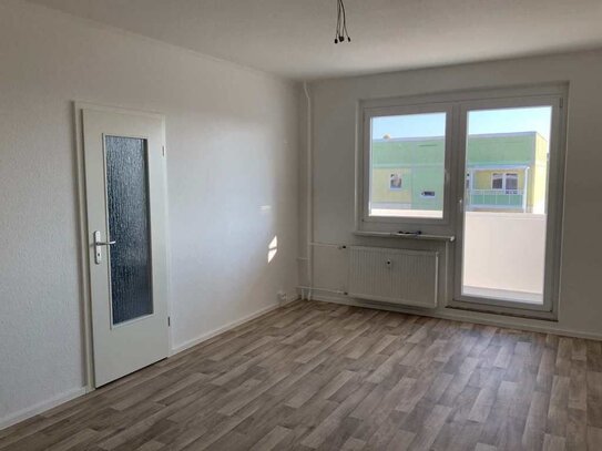 Großzügige 3-Zimmerwohnung mit Balkon u. Weitblick