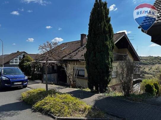 Einfamilienhaus mit Garage, Garten und großem Süd-Balkon