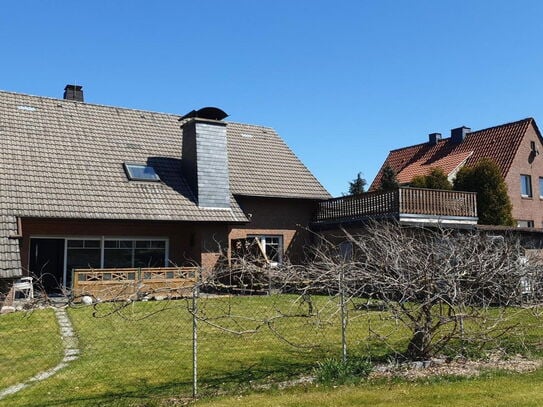 Einfamilienhaus mit Einliegerwohnung in Idyllischer,Ländlicher Lage