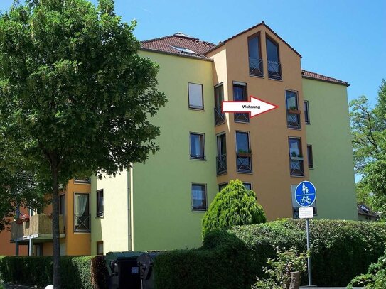 Helle, gepflegte 4-Raum-Wohnung mit Balkon und Einbauküche in Freiburg im Breisgau