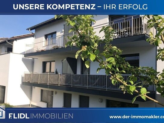 2 Zimmer Mietwohnung in 6-Fam. Haus / 1. Stock mit Balkon