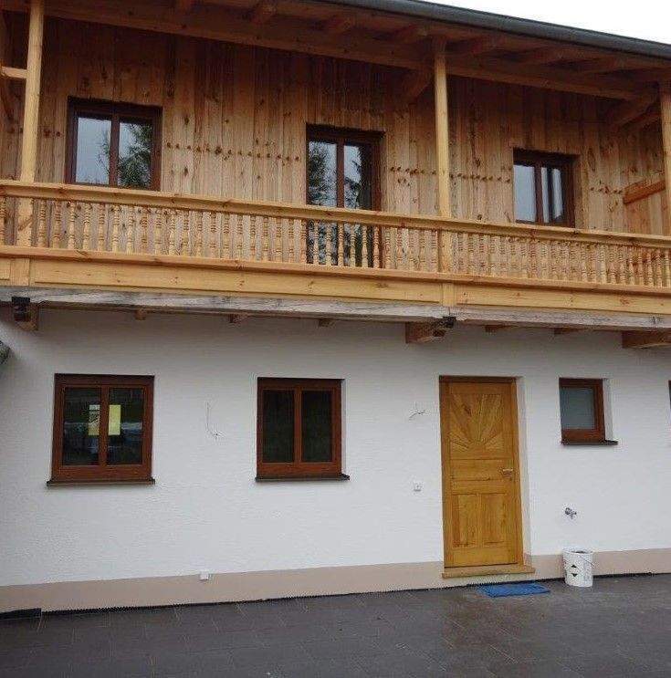                                                               Neubau - Repr&auml;sentative Doppelhaush&auml;llfte in ruhiger Lage mit kleinem Garten                                                       in Schönau (Rottal-Inn)