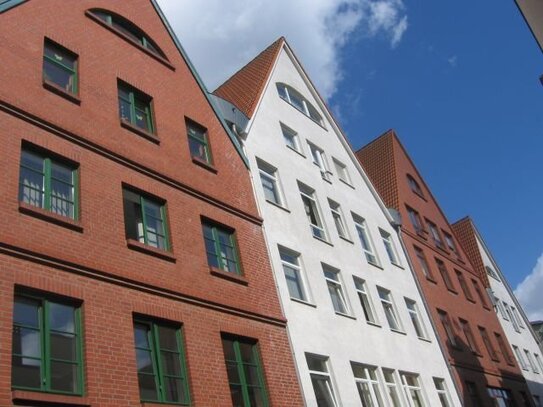 moderne 2-Zimmerwohnung in der Stralsunder Altstadt mit Balkon