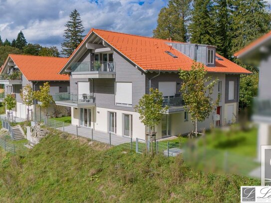 4-Zi.-Erdgeschoss-Wohnung mit Ausblick, Terrasse und TG in Oberammergau