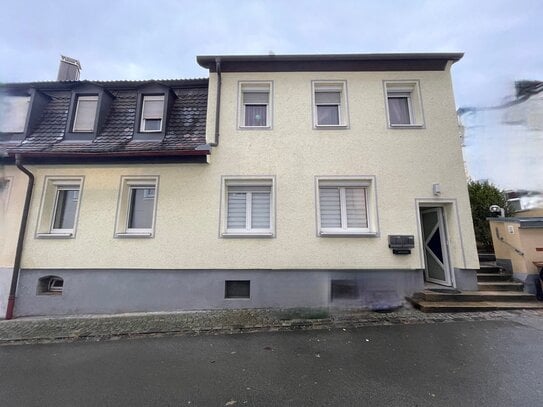 Zweifamilienhaus in zentraler Lage von Ansbach!