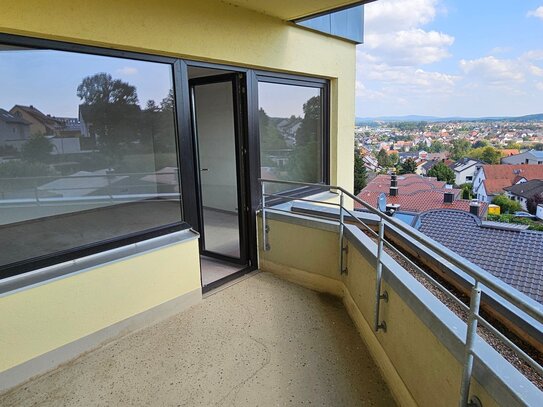 Modernes Wohnen mit Traum-Ausblick: 2-Zimmer-Wohnung mit großer Terrasse in idyllischer Lage von Kümmersbruck