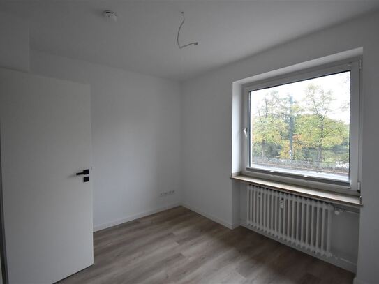 D-Carlstadt! Renoviertes Apartment mit Kitchenette