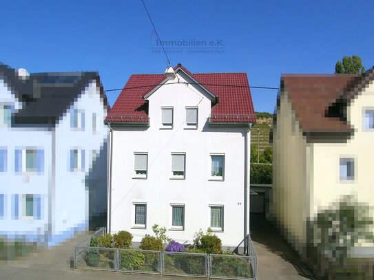 Schöne helle 3-Zimmer-Wohnung mit Einbauküche und Blick ins Grüne