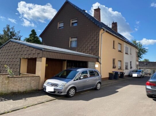 Zweifamilienhaus in Saarbrücken-OT in ruhiger Lage