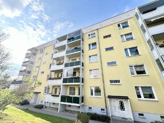 Kapitalanlage in Freital: Vermietete 3-Raumwohnung mit Balkon zum Kauf | gute Rendite!