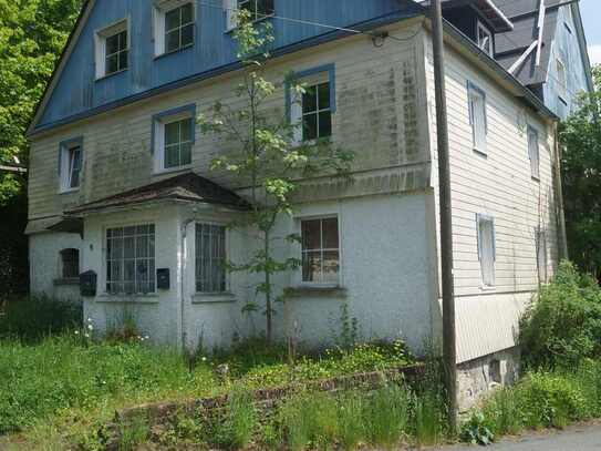 Baufälliges Bauernhaus in idyllischer Lage bei Bad Laasphe