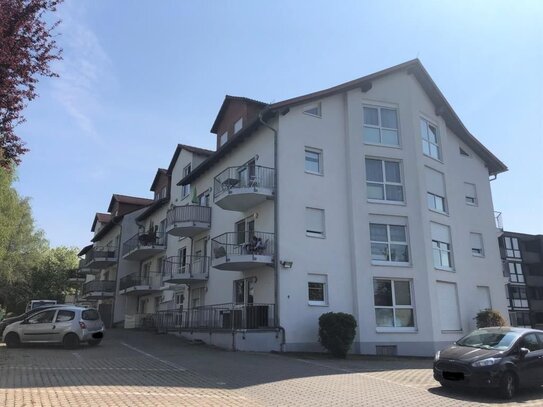 Gemütliche und gut geschnittene 1 Zimmer-Wohnung mit Balkon in Pohlheim Hausen, Danziger Straße 9