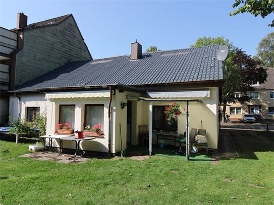 Bungalow inkl. Bauland, hinterliegend