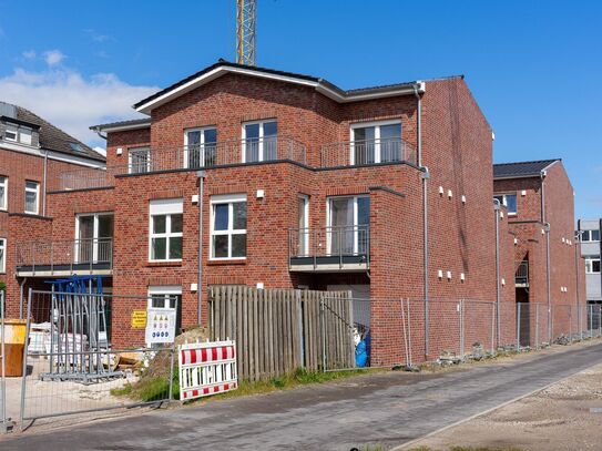 Wohnen am Wasser - Ihre Chance auf eine individuelle Obergeschosswohnung in Papenburg!