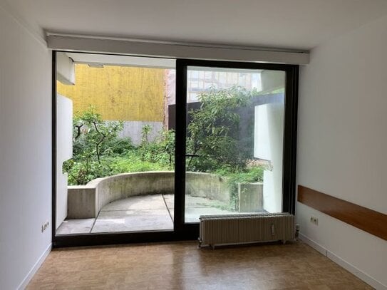 1 Zimmer Apartment mit Terrasse in München, Maxvorstadt, zu vermieten.