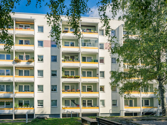 4-Raum-Wohnung mit Balkon und offener Küche