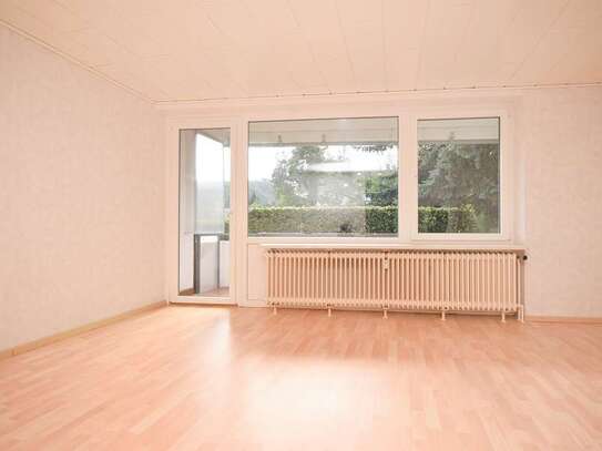 Helle, großzügige 3-Zimmer-Stadtwohnung mit Balkon und Tiefgaragenstellplatz...