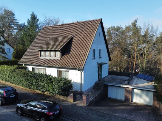 Schönes Wohnhaus mit tollem Garten in Waldrandlage!