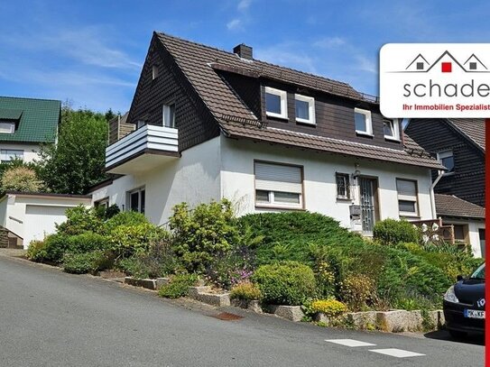 SCHADE IMMOBILIEN - Platz zum Entfalten - gemütliches Haus mit schönem Garten und zwei Garagen!