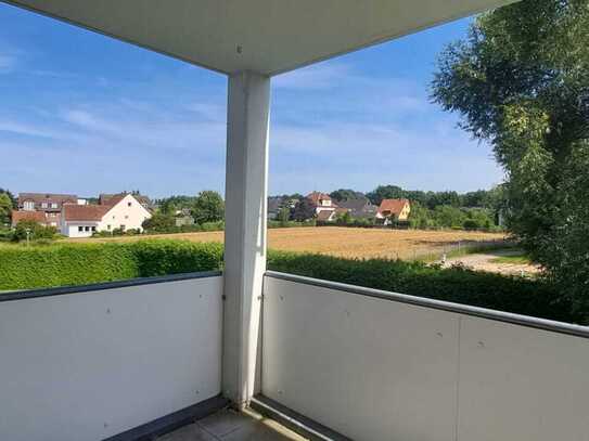 Chic und toll geschnitten!! 3 - Zi. - ETW - 75m² Wfl. - Sonnenbalkon, Grünblick u. TG-Stellplatz