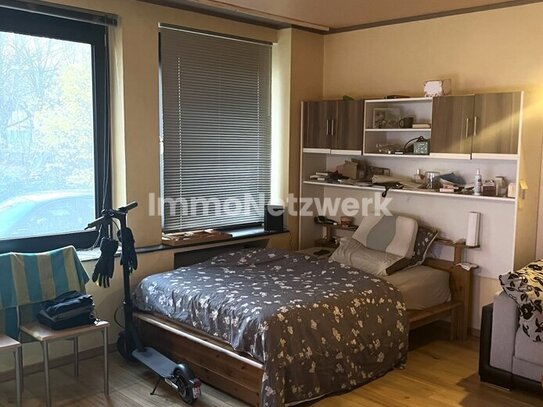 Helles und vermietetes 1 Zimmer-Apartment mit Gartenmitbenutzung in zentraler Wohnlage