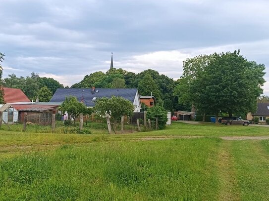 Schönes Baugrundstück mit 1872 qm in Medow bei Anklam