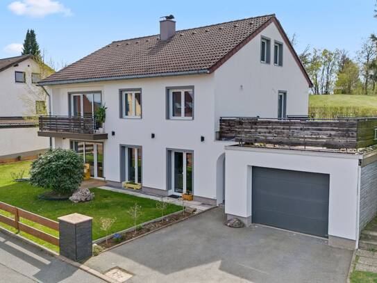 Energieeffizient wohnen! Kernsaniertes Einfamilienhaus mit traumhaftem Grundstück in ruhiger Lage