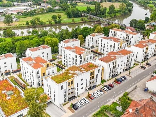 Tolle Lage! 4-Zi-Wohnung mit Balkon und EBK in Bad Friedrichshall - Fußläufig zum Neckar!