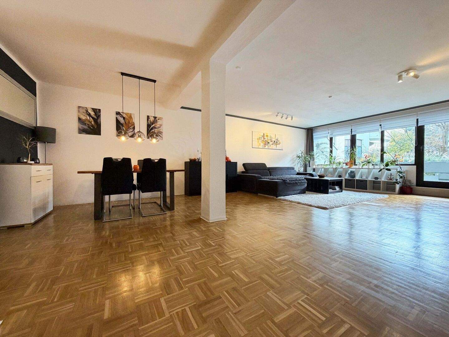 Sorry...leider reserviert. Ein Zuhause als Kapitalanlage. 3 schöne Zimmer auf 110 m². Tiefgarage.