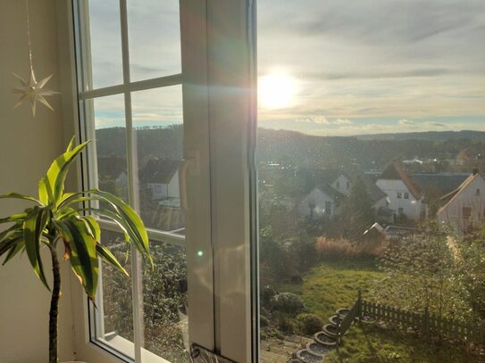 Attraktive Erdgeschosswohnung mit großem Garten und Garage