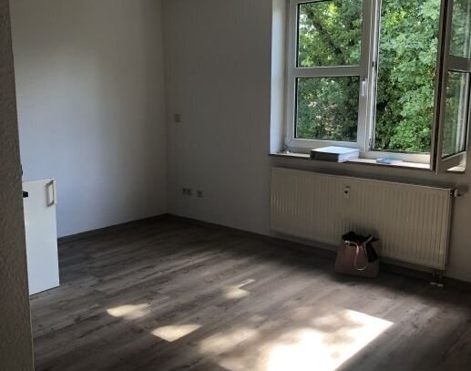 1-Zimmer-Wohnung in der 2. Etage mit EBK