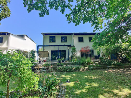 Hessenwinkel: Familienhaus mit toller Architektur!