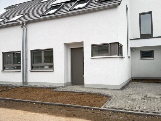 Traumhaus in sonniger Feldrandlage - Besonders Nachhaltiges Gebäude EH40 mit PV Anlage in Zülpich