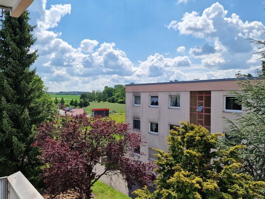 Herrliche Aussicht(en) in 3-Zimmer-ETW mit Südbalkon