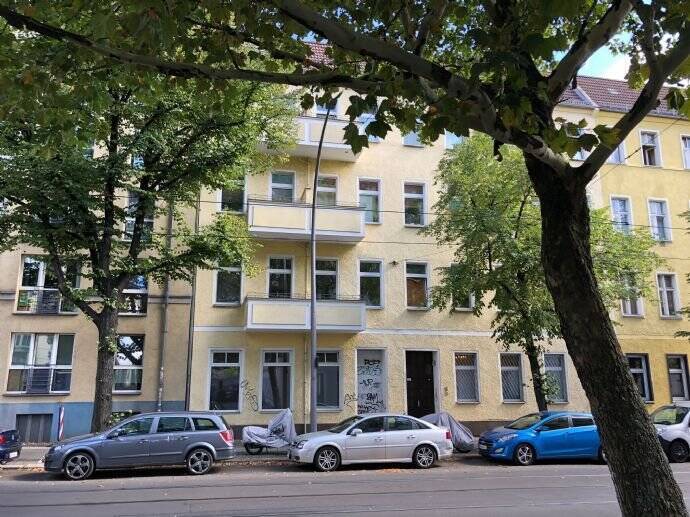 Helle 2-Zimmer-Altbau-Wohnung zentral in Lichtenberg - Photo 1