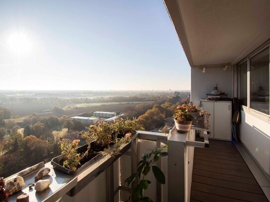 Exklusives Penthouse mit traumhaftem Panoramablick ins Grüne mit Blick über Köln am Rather See