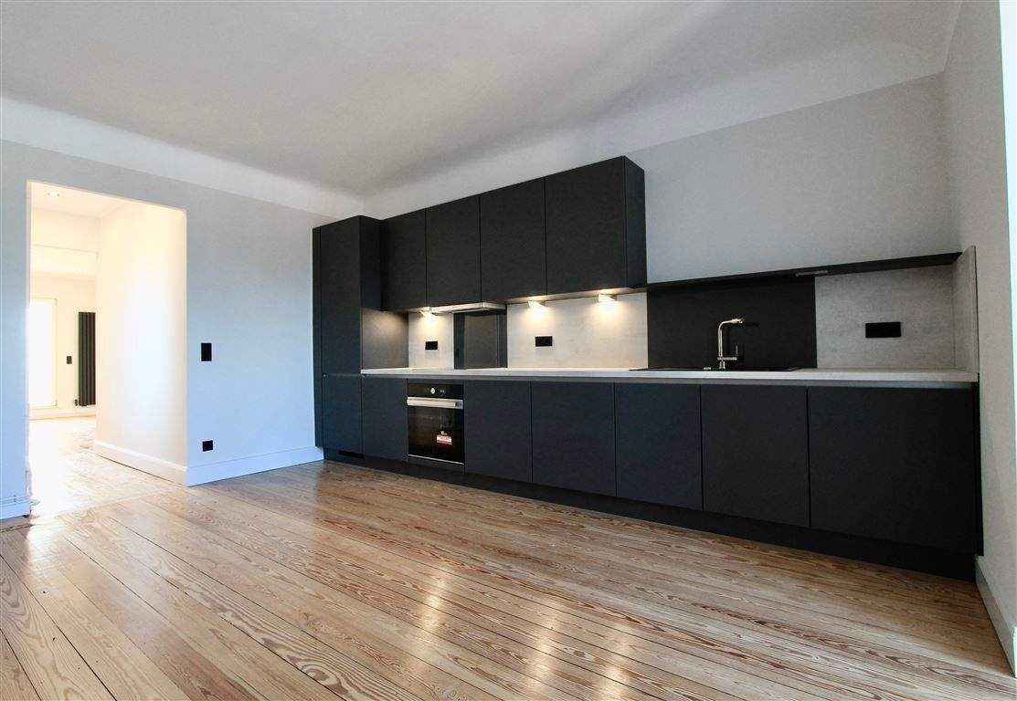 Sofort frei lieferbar - Der Alster so nah - Sanierter Altbau mit Fahrstuhl - U Bahn Wartenau vor der Haustür