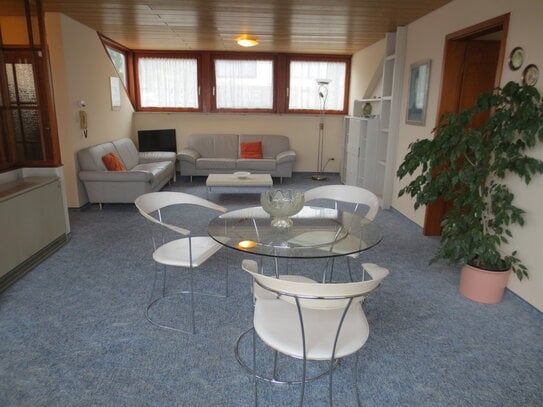 Möbl. 2 Zimmer-Wohnung in 70191 Stuttgart-Nord, Waschmaschine- 2145