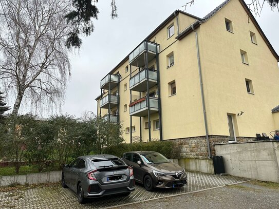 Zweitvermietung nach Kernsanierung, 4,5-Raum-Dachgeschosswohnung in Polenz