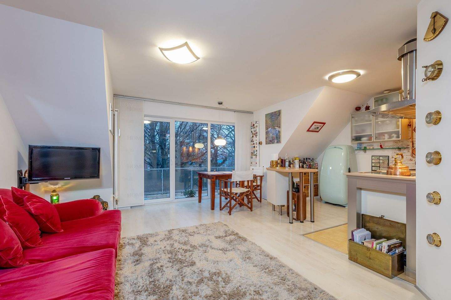 3 Zimmer Wohnung mit Balkon & Tiefgaragen-Stellplatz