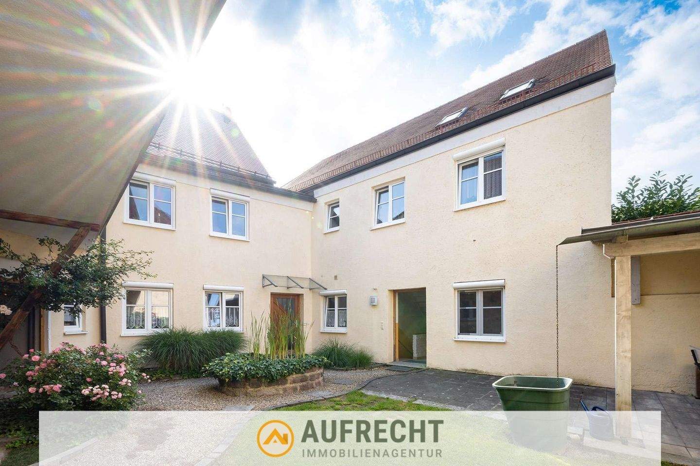 A U F R E C H T °LEBEN, ARBEITEN, INVESTIEREN° Wohn- & Geschäftshaus in Alto direkt am Marktplatz