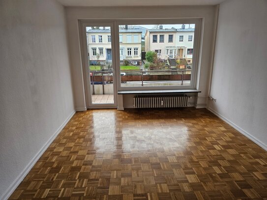 Helle 2-Zimmer Wohnung mit großen Balkon nahe Dräger