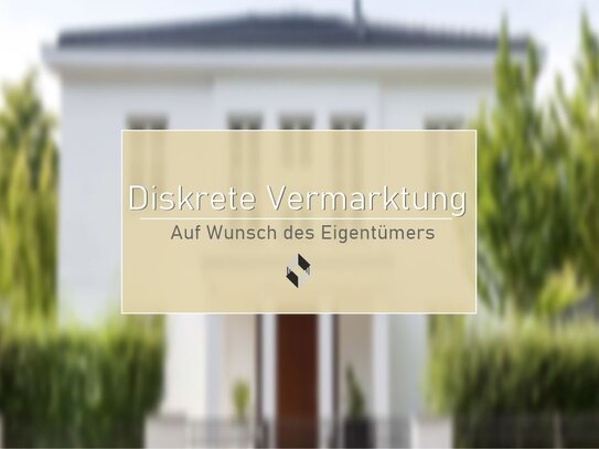 DREIEICH: Imposantes Dreifamilienhaus mit zusätzlicher Gewerbefläche & Garage !