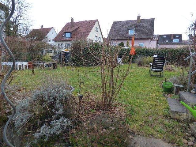 2-Fam-Haus in Bietigheim-Bissingen (Ortsteil Bissingen) mit großem Garten und Garage