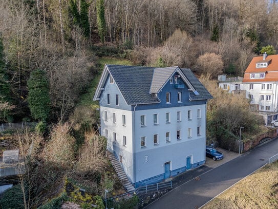 Einmalige Gelegenheit: Mehrfamilienhaus über dem Schlossbergtunnel mit traumhafter Aussicht