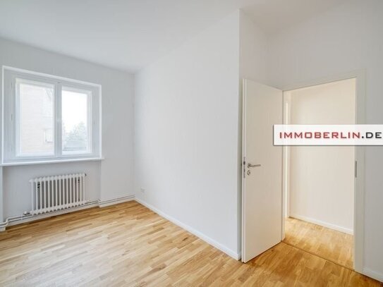 IMMOBERLIN.DE - Perfekt umgebaute + 2024 renovierte Wohnung in komfortabler Lage