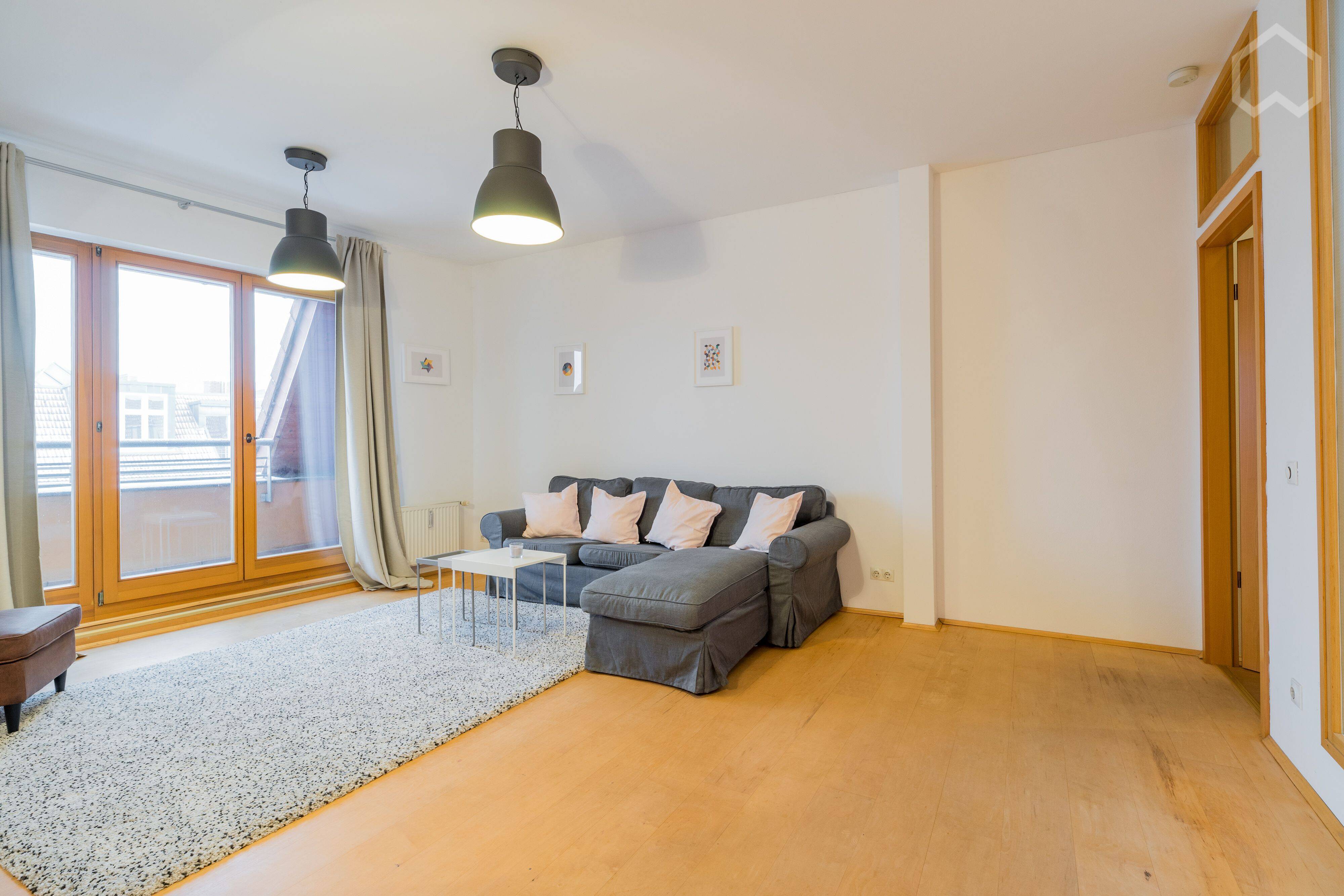 Dachgeschoss Wohnung mit sensationeller Sicht auf den Fernsehturm! Erstbezug nach vollständiger Möblierung - Photo 1