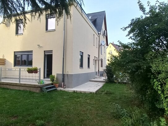 Moderne Doppelhaushälfte mit großem Garten in Nürnberg Eibach- Provisionsfrei!