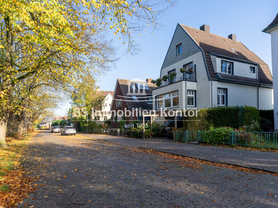 Exklusives Wohnen! Historisches, saniertes Stadthaus mit Gartenanlage, Balkon u. Wintergarten!