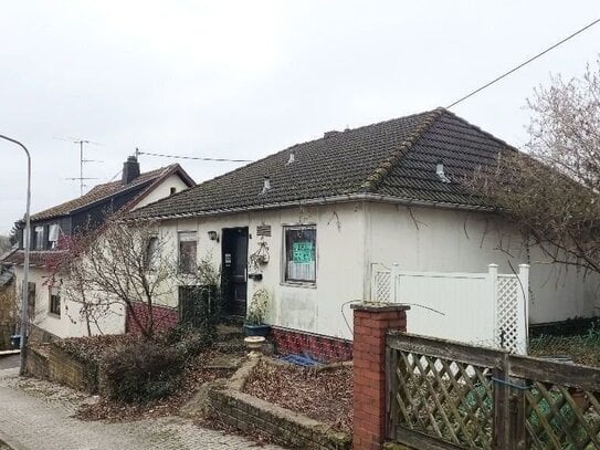 Freistehender Bungalow in ruhiger Lage von Spiesen (Okal Haus) mit Terrasse, Garten und Garage, Spiesen (Nähe Reitverei…